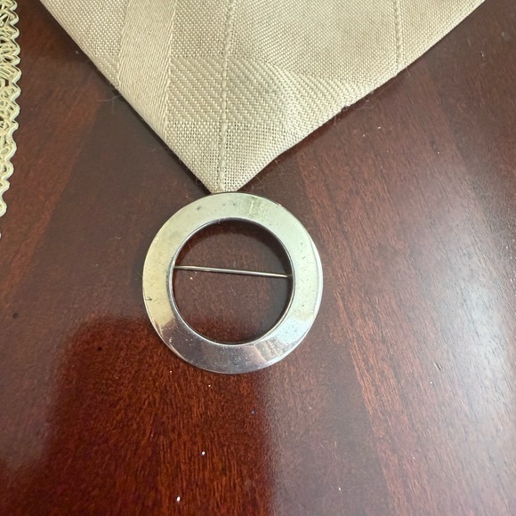 Vintage Jewelry - Vintage Silver Tone brooch